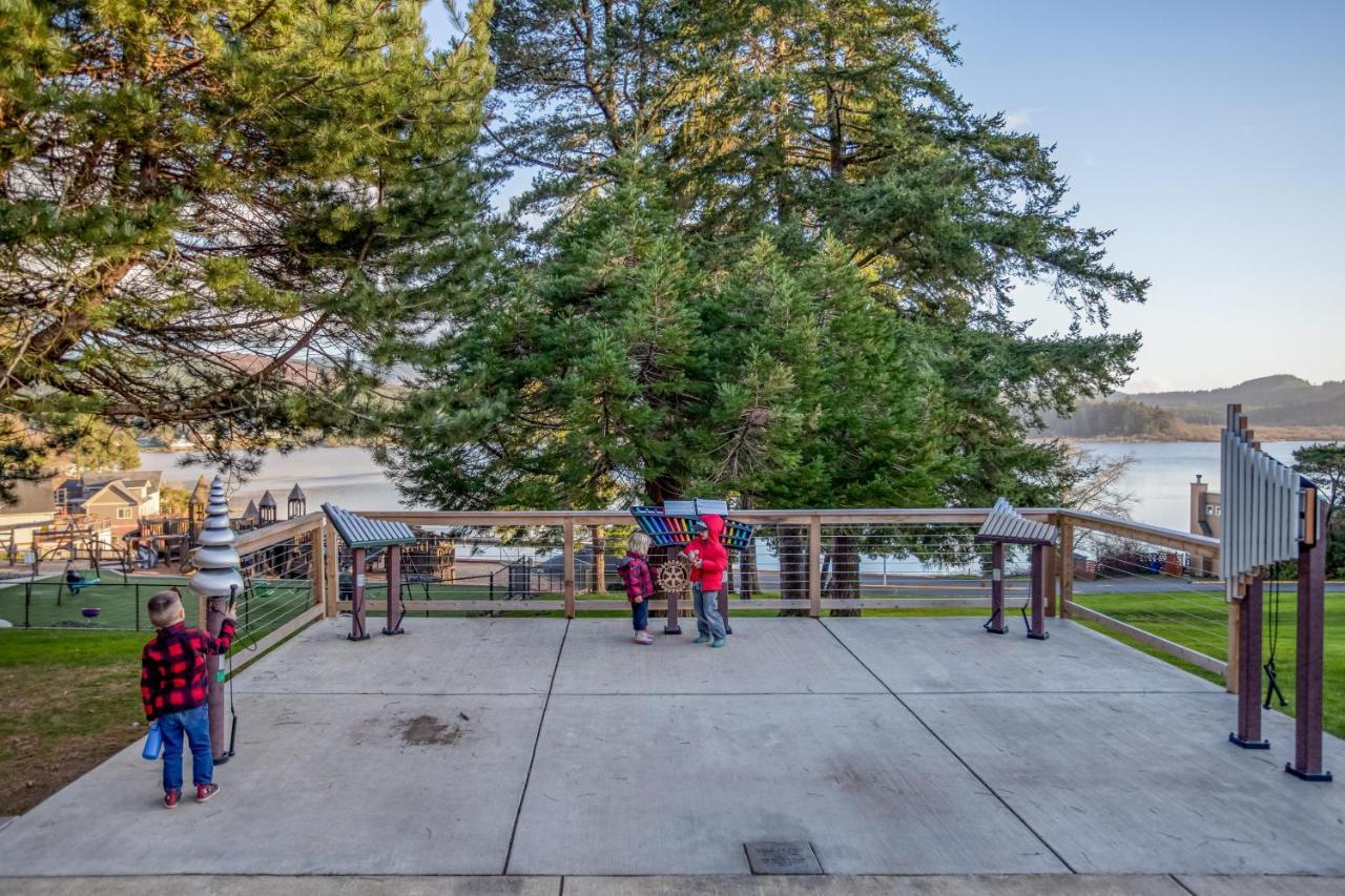 Dock Of The Bay 305 Villa Lincoln City Bagian luar foto